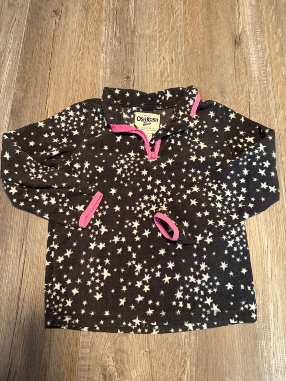 OshKosh Black Star Fleece pull over with Pink Trim